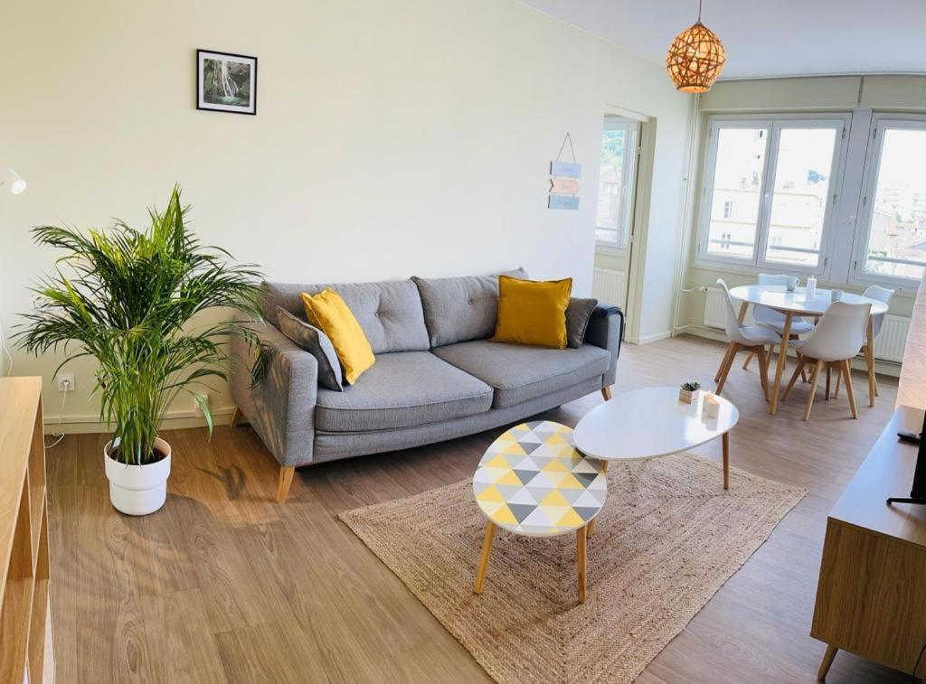 Espace 500 - Cosy, Wifi & Vue Sur La Ville Saint-Etienne  Exterior photo